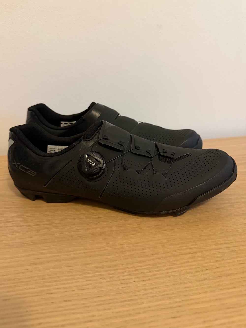 Shimano Men’s Cycling Shoes with BOA Dial - Black